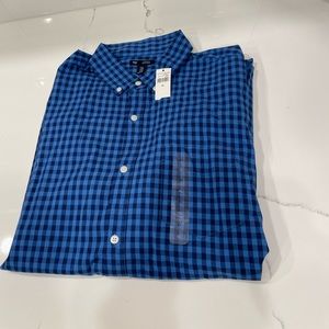 NWT Gap Mens Button Down Shirt